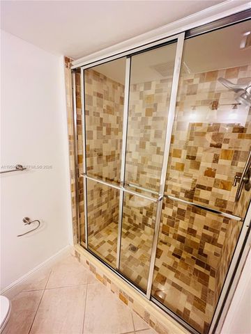 3940 Inverrary Blvd 808-A, Lauderhill, FL 33319