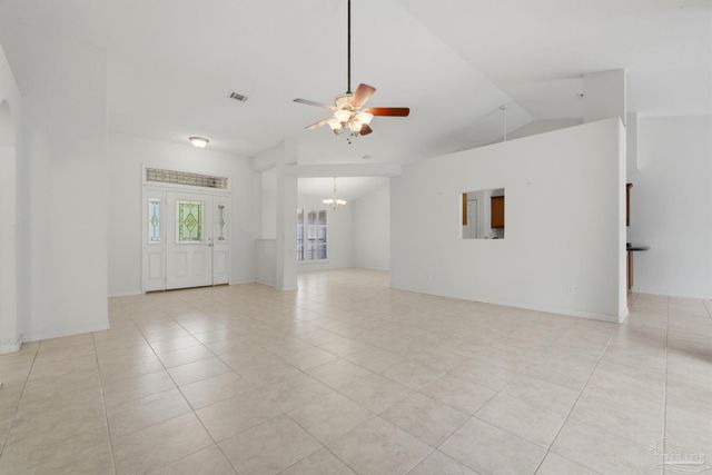 5467 North Shore Rd, Pensacola, FL 32507