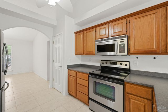 5467 North Shore Rd, Pensacola, FL 32507