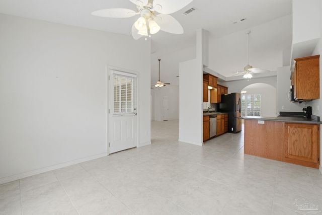 5467 North Shore Rd, Pensacola, FL 32507