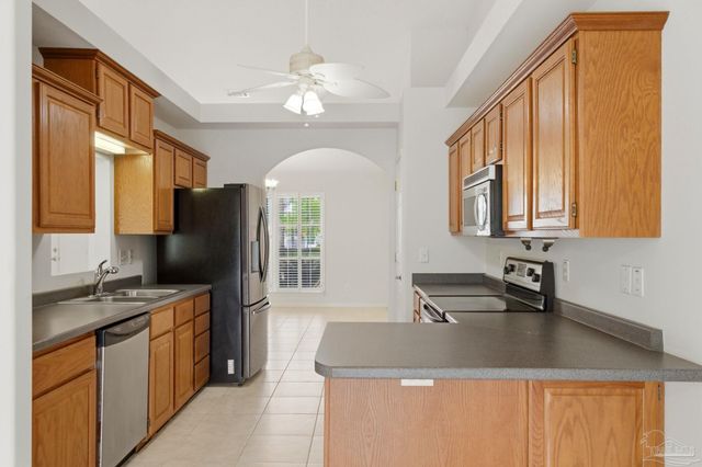 5467 North Shore Rd, Pensacola, FL 32507