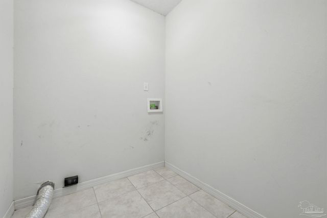 5467 North Shore Rd, Pensacola, FL 32507