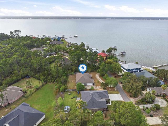 5467 North Shore Rd, Pensacola, FL 32507