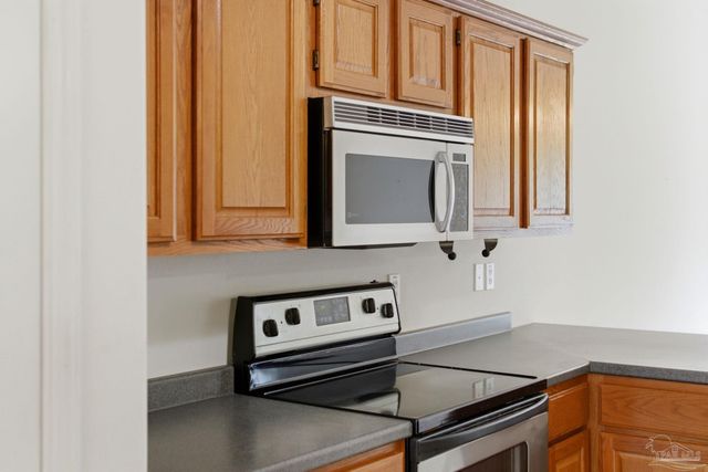 5467 North Shore Rd, Pensacola, FL 32507