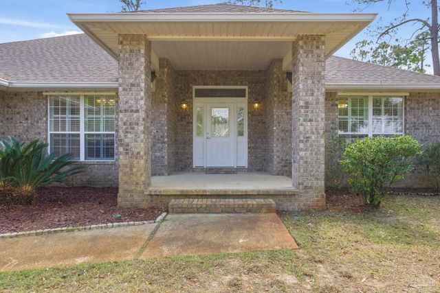5467 North Shore Rd, Pensacola, FL 32507