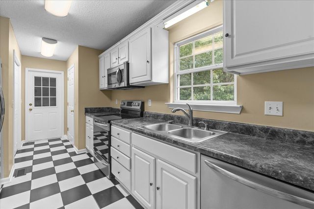 1008 Trojan Run Drive, Soddy Daisy, TN 37379