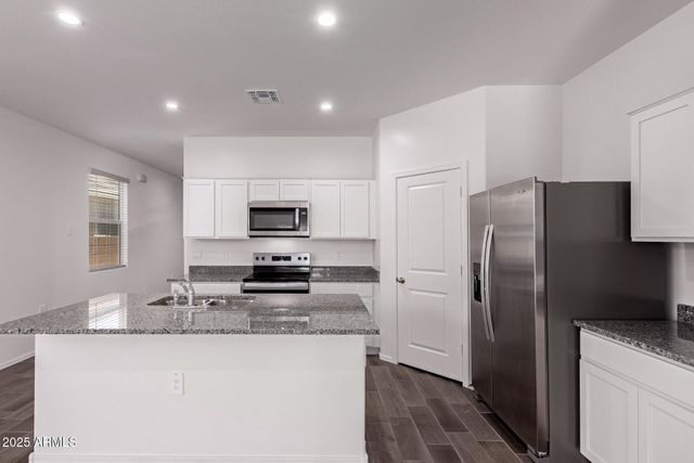 5031 E UMBER Road, San Tan Valley, AZ 85143