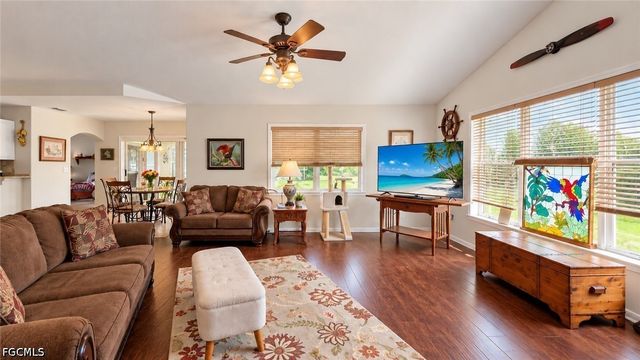 1140 SW 45th TER, Cape Coral, FL 33914
