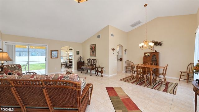 1140 SW 45th TER, Cape Coral, FL 33914