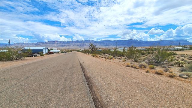 190 E Stanton Drive, Meadview, AZ 86444