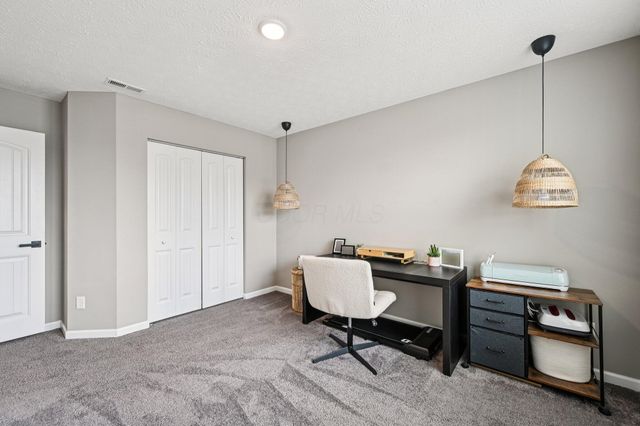 1131 Hampton Lane, London, OH 43140