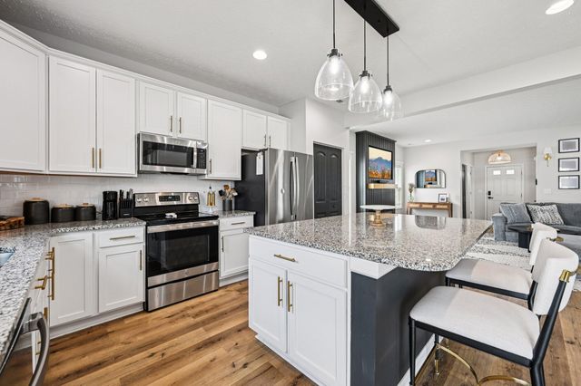 1131 Hampton Lane, London, OH 43140