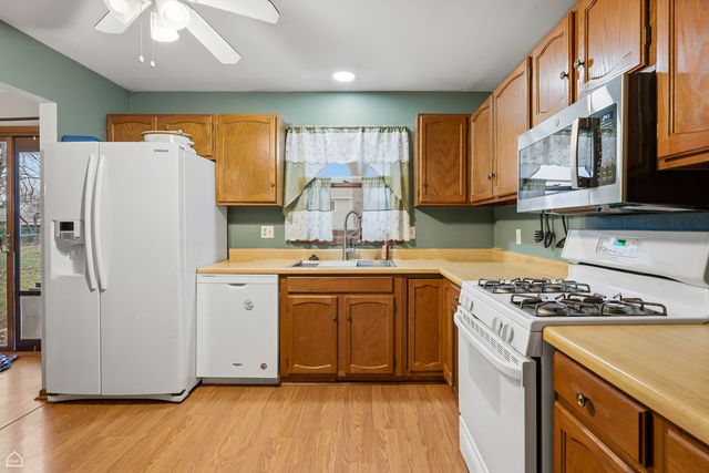 3706 W Bradley Court, Mchenry, IL 60050