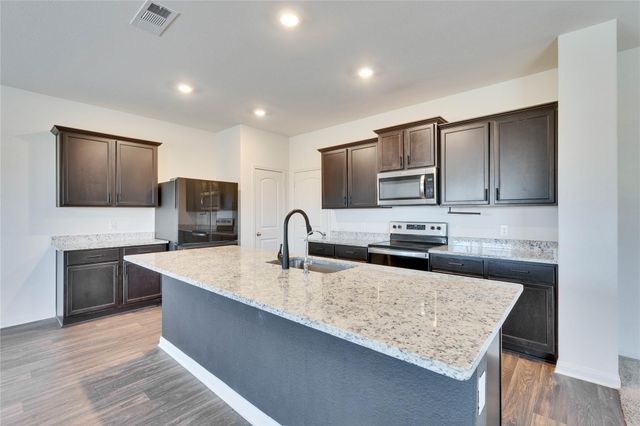 18512 Quiet Range DR, Elgin, TX 78621