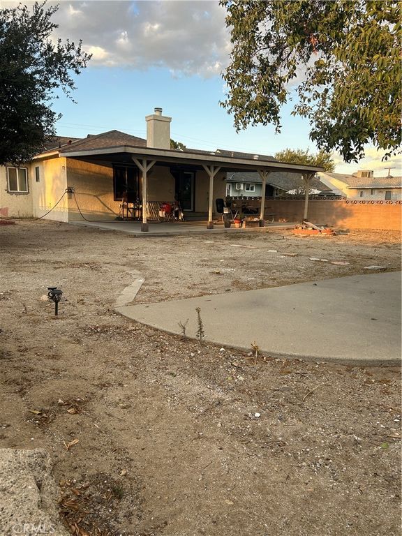17137 Seville, Fontana, CA 92335 — photo 2