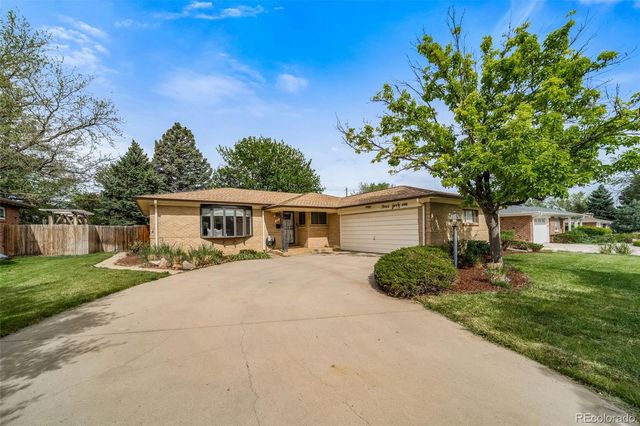 341 Newark Street, Aurora, CO 80010