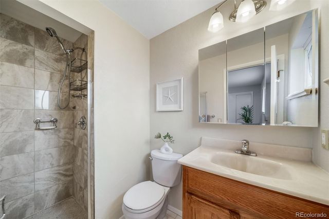 341 Newark Street, Aurora, CO 80010