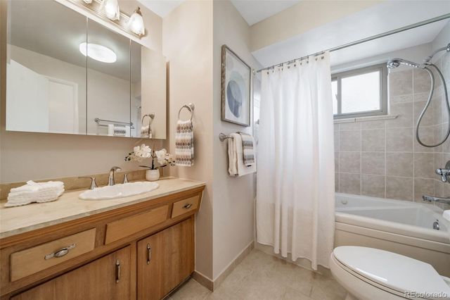 341 Newark Street, Aurora, CO 80010