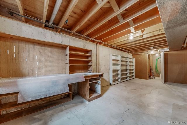 341 Newark Street, Aurora, CO 80010