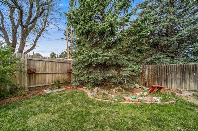 341 Newark Street, Aurora, CO 80010