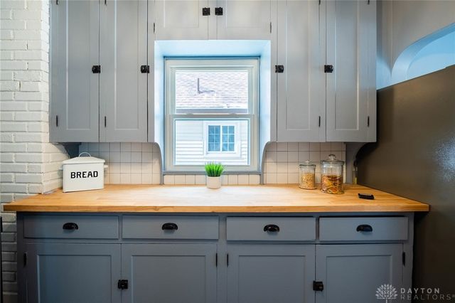 211 Triangle Avenue, Oakwood, OH 45419