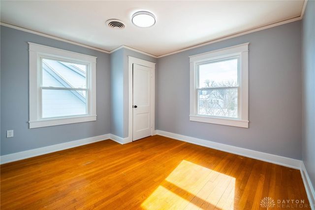 211 Triangle Avenue, Oakwood, OH 45419