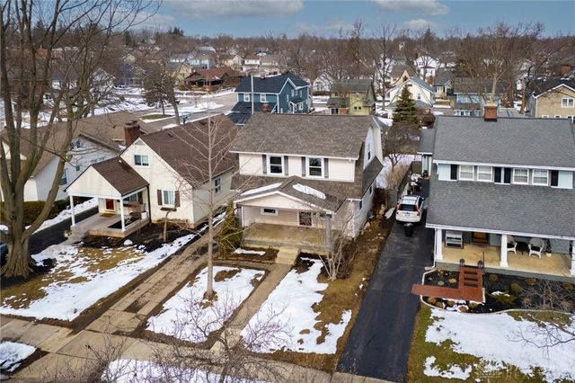 211 Triangle Avenue, Oakwood, OH 45419