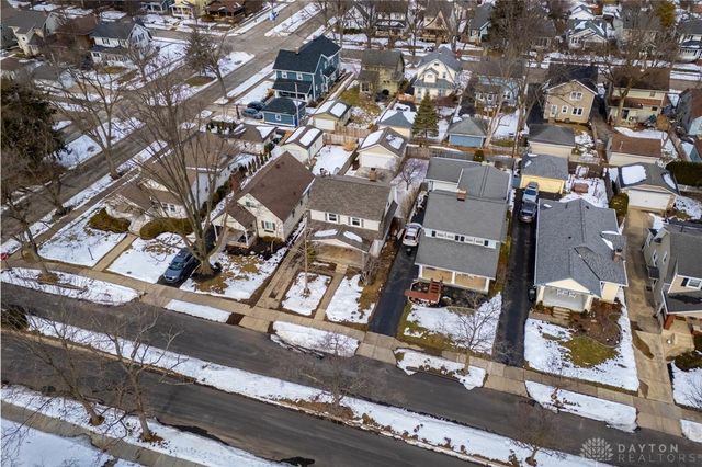 211 Triangle Avenue, Oakwood, OH 45419