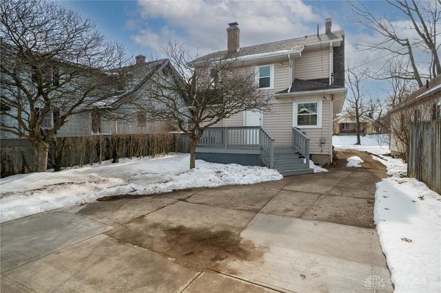 211 Triangle Avenue, Oakwood, OH 45419