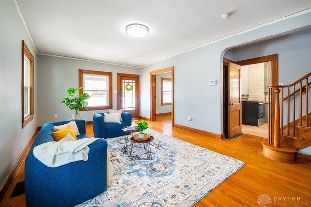 211 Triangle Avenue, Oakwood, OH 45419