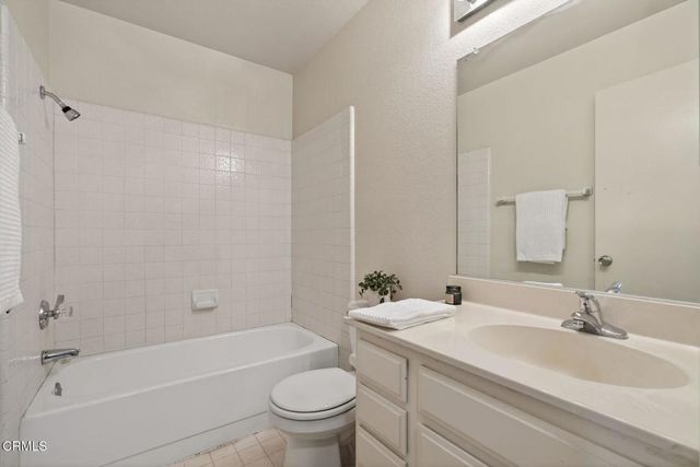 5288 Shiloh Way, Ventura, CA 93003