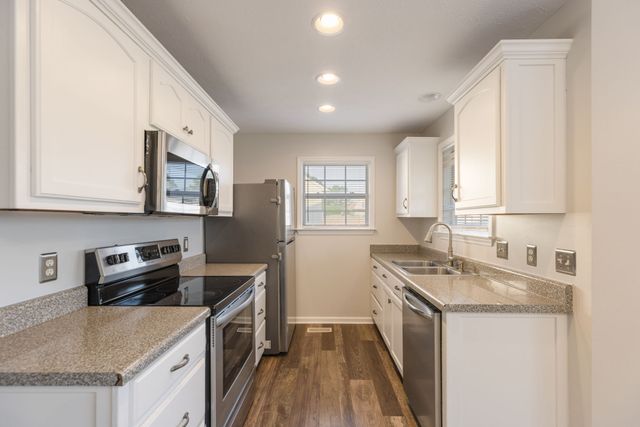 113 Kimberly Ct, Columbia, TN 38401