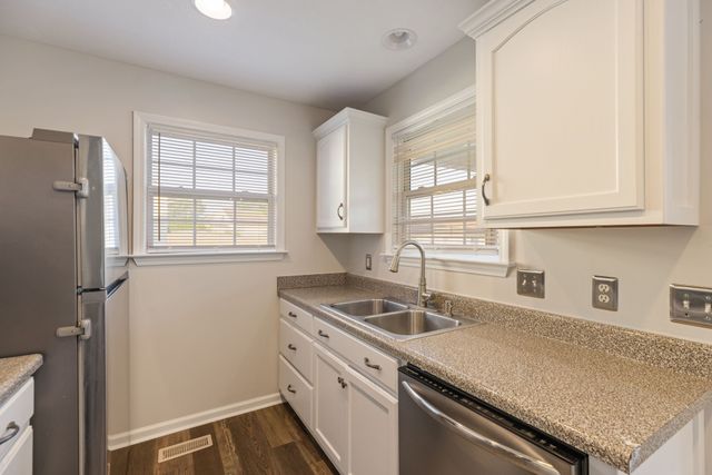 113 Kimberly Ct, Columbia, TN 38401