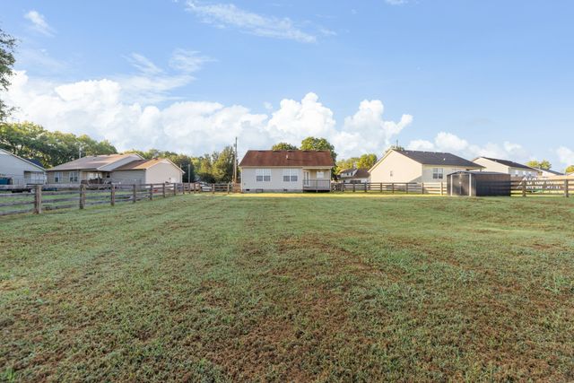 113 Kimberly Ct, Columbia, TN 38401