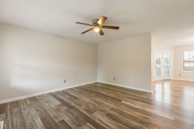 113 Kimberly Ct, Columbia, TN 38401
