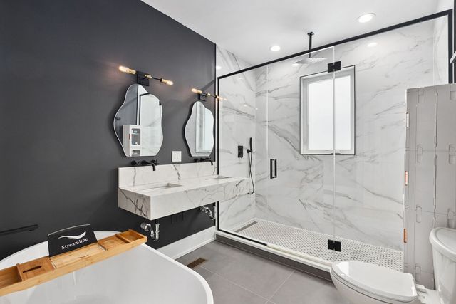 2938 N Leavitt Street, Chicago, IL 60618