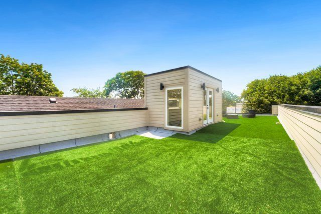 2938 N Leavitt Street, Chicago, IL 60618