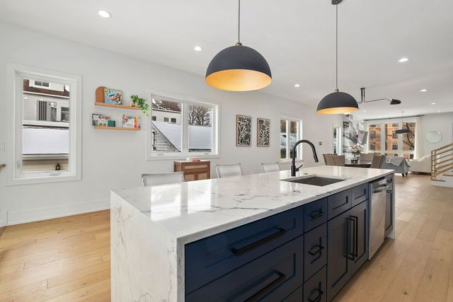 2938 N Leavitt Street, Chicago, IL 60618