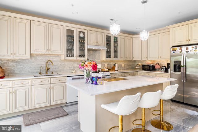 35 BRINKMANNS WAY, Feasterville Trevose, PA 19053