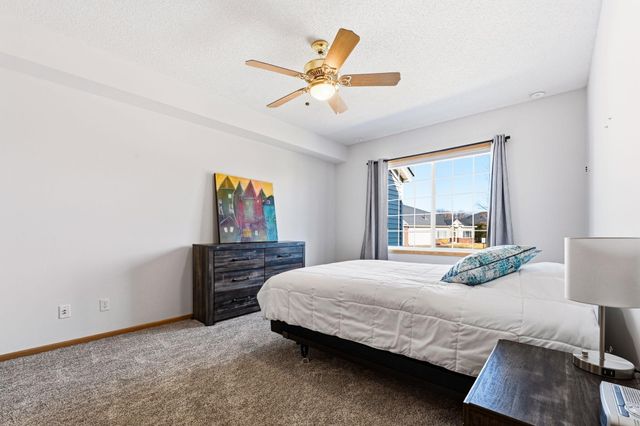 14018 54th Avenue N 3, Plymouth, MN 55446