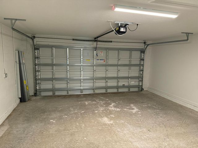 10501 NW Suncrest, Port St Lucie, FL 34987