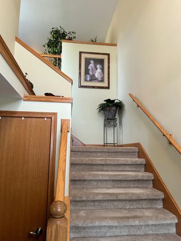 1368 Lehman Drive, Crown Point, IN 46307