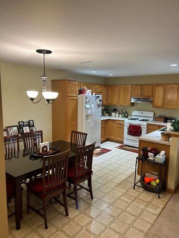 1368 Lehman Drive, Crown Point, IN 46307