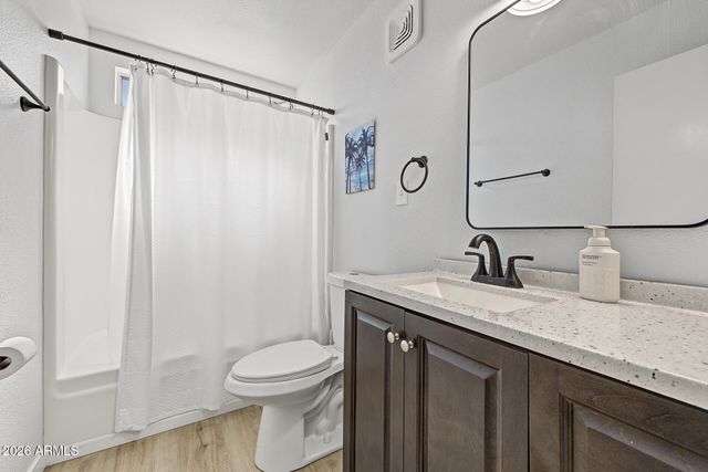 8128 E EMELITA Court, Mesa, AZ 85208