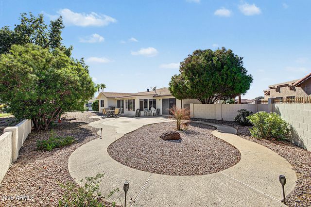 8128 E EMELITA Court, Mesa, AZ 85208