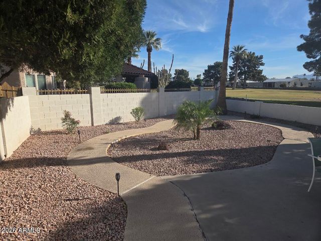8128 E EMELITA Court, Mesa, AZ 85208
