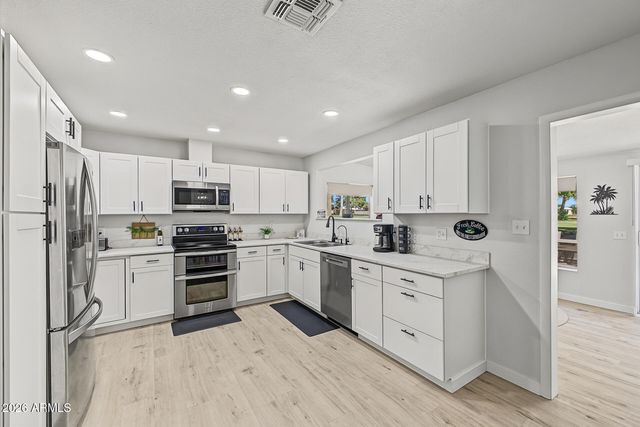 8128 E EMELITA Court, Mesa, AZ 85208