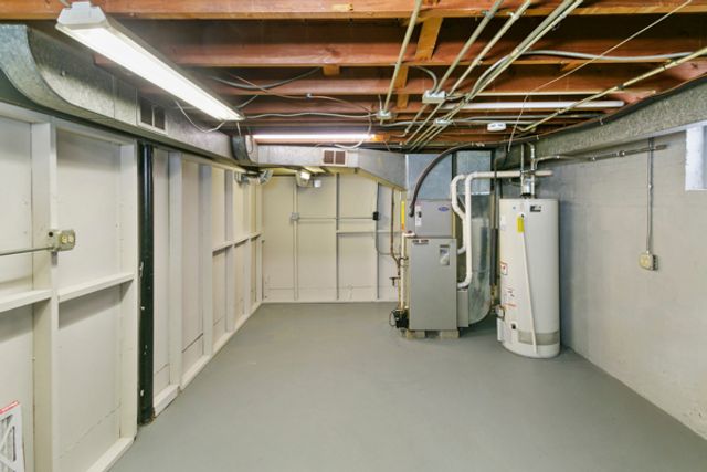 3133 W 101st Street, Evergreen Park, IL 60805