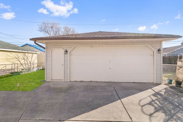 3133 W 101st Street, Evergreen Park, IL 60805