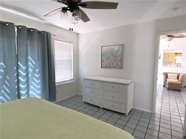 13933 Man O War Ct, Corpus Christi, TX 78418